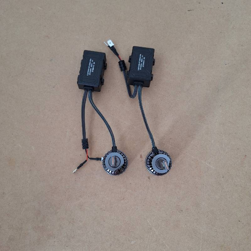 Set 2 becuri led H1 lumina alb cald, canbus, 18000lm 33